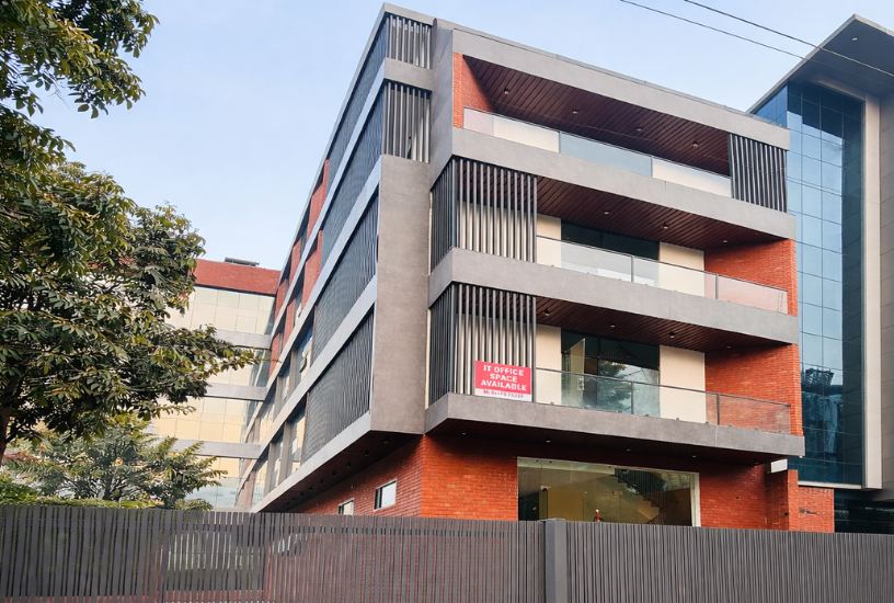 naxtre-building